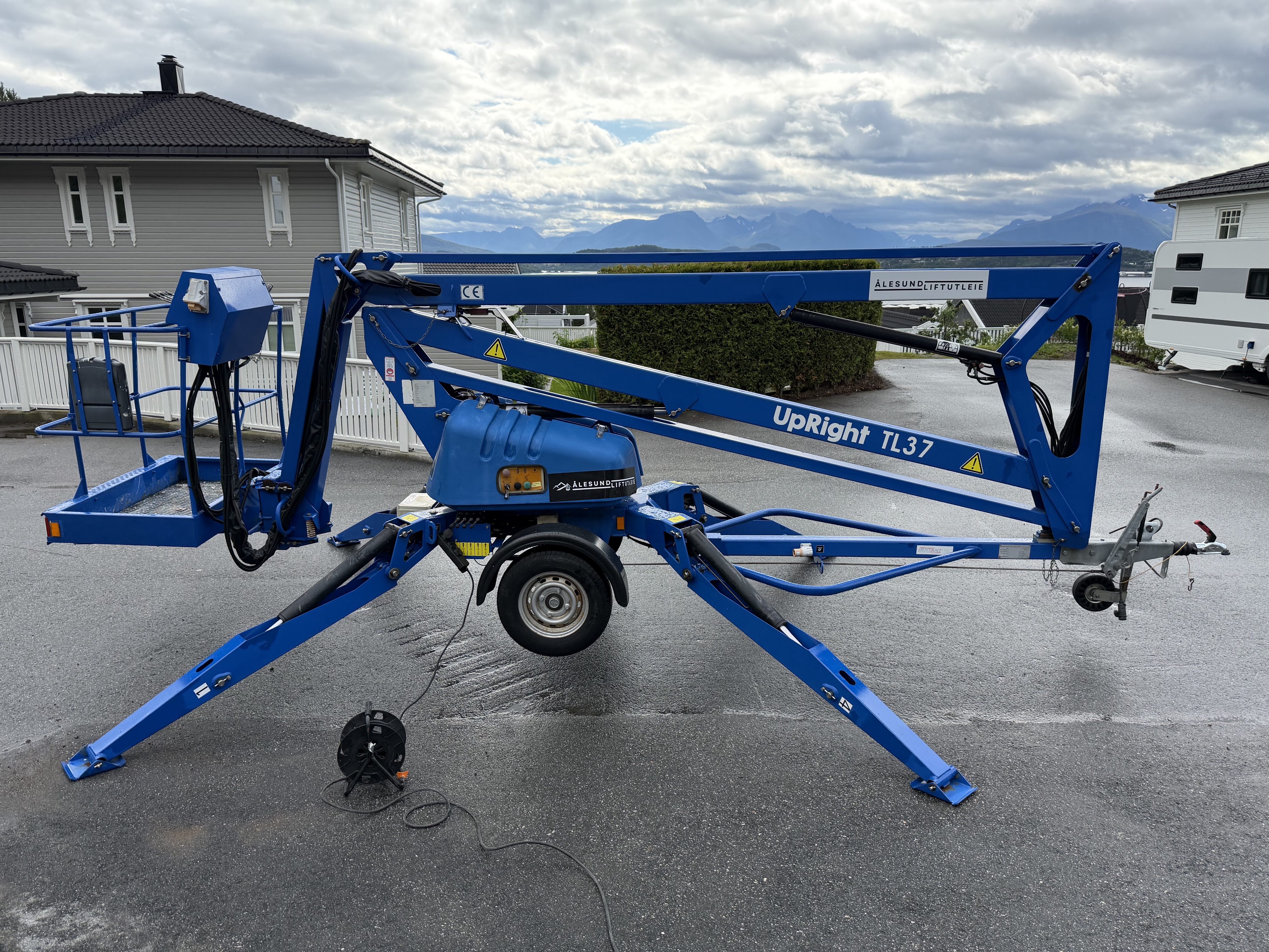 15 METER UPRIGHT TL37